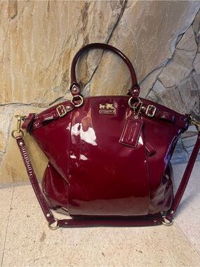 RARE VINTAGE Coach Patent Leather Satchel in Deep Wine - timeless!!